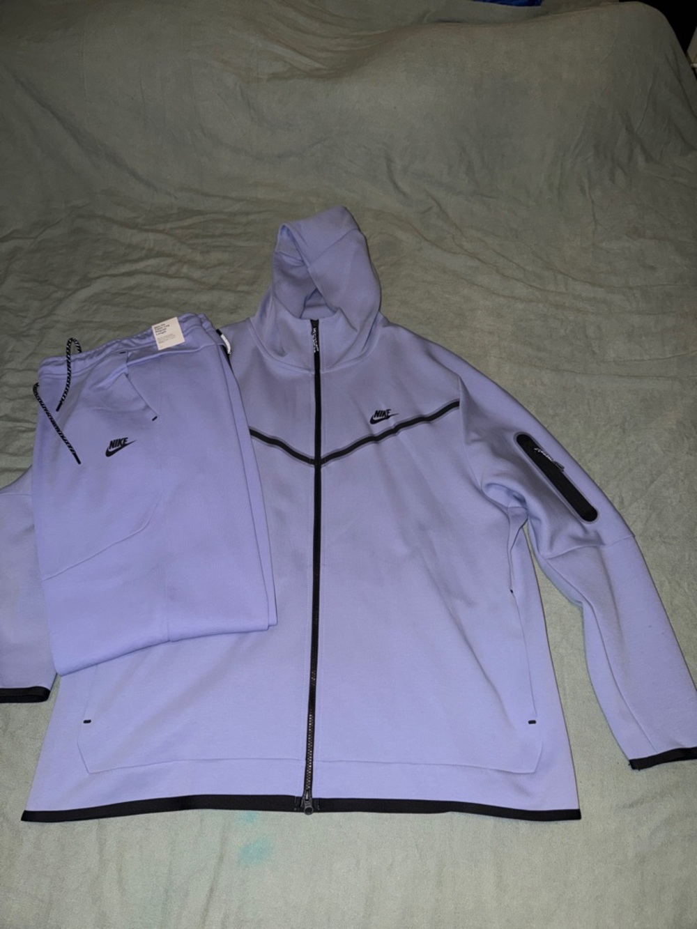 Men’s Nike Tech Fleece Lavender Athletic Zip Hoodie & Joggers Set